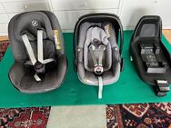 Maxi-Cosi Pearl Pro i-Size + Pebble Plus Babyschale + 2Way Fix Isofix Station – Komplettset! - Düsseldorf