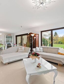 Großzügiges Einfamilienhaus mit weitläufigem Garten, Einbauküche und potenzial für Mehrgenerationen - Rheinbach