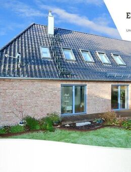 Moderne DHH in Steinhagen b. Bützow - Ca. 194 m² Whfl., 5 Zi., Kamin, Garage & 1.357 m² großes Grd. - Steinhagen (Landkreis Rostock)