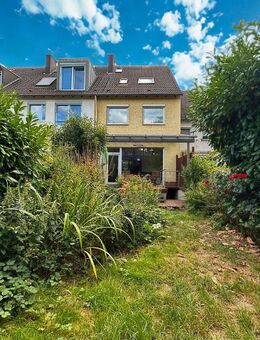 Ihr neues Zuhause in Köln-Lövenich: Familienfreundliches Reihenhaus mit Garten und Garage - Köln