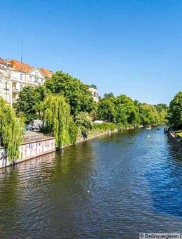 Rented apartment with 4 rooms in Kreuzberg as a capital investment - Berlin
