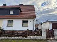 Einfamilienhaus mit Garage, großem Garten und PV-Anlage - Bernburg (Saale)