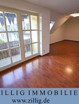 Extravagant 2-Zi.-Atelier-ETW auf zwei Ebenen - FREI - EBK - Laminatböden - Loggia - ZILLIG IMMOBILIEN - Neutraubling