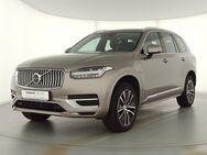 Volvo XC90, Recharge T8 Inscription Expression AWD, Jahr 2021 - Essen