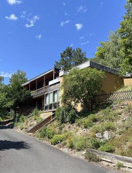 Einzigartiges Architektenhaus mit Traumblick über das Taubertal - Letztes Haus auf dem Berg in Königshofen - Lauda-Königshofen
