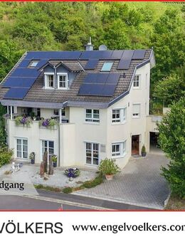 Einziehen & Genießen: Anspruchsvolles Einfamilienhaus am Fuße der Weinberge - Retzstadt