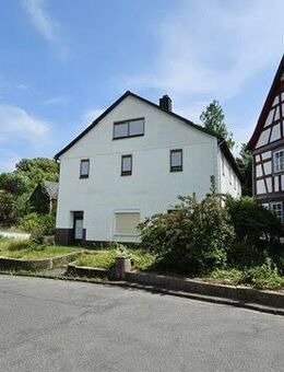 Einfamilienhaus mit Nebengelass in ruhiger Lage der Stadt Rödental - Rödental