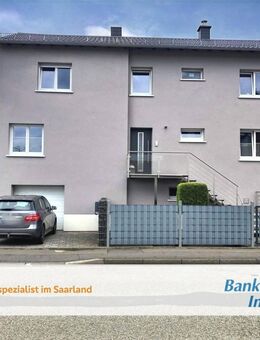 Attraktives Zweifamilienhaus mit modernisiertem Erdgeschoss in Schönenberg-Kübelberg - Schönenberg-Kübelberg