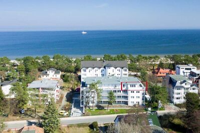 2-Zimmer-Dachgeschoss-Appartement mit Dachterrasse und teilweisem Seeblick fast am Strand von Heringsdorf