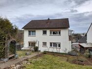 Zweifamilienwohnhaus in idyllischer Feldrandlage - Birstein
