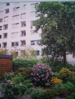 2-Zimmer Wohnung mit Balkon in Bremen - Bremen