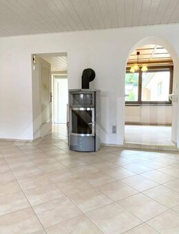 Zuhause ankommen ... Ihr neues Familienidyll in Weißenfels auf großem Grundstück - Weißenfels