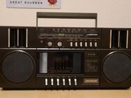 UNIVERSUM Retro Stereo Radio Cassetten Recorder.Sehr guter zustand. - Marl (Nordrhein-Westfalen)