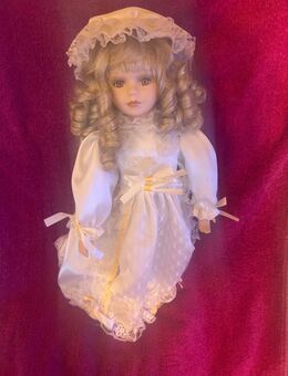 Verkaufe Sammlerpuppe Braut - Gröditz