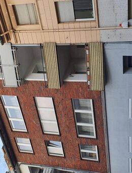 Charmante Altbauwohnung mit Terrasse - mitten in Duisburg Zentrum - Duisburg