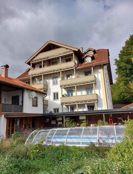 *Solide vermietete, werthaltige Immobilie in modernisierter, sehr gepflegter Wohnanlage in gefragter Stadtlage von Kolbermoor* - Kolbermoor