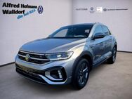 VW T-Roc, 1.5 TSI R-Line, Jahr 2023 - Walldorf (Baden-Württemberg)