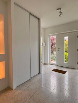 +++ ENERGETISCH MODERNISIERTES EINFAMILIENHAUS MIT ELW IM BUNGALOW-STIL IN HERRLICHER ORTSRANDLAGE IN IGENSDORF+++ - Igensdorf