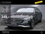 Mercedes E 300, de Avantgarde Burm, Jahr 2021 - Kiel