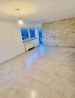 Große 4-Zimmer-Wohnung mit Balkon in Gummersbach ab sofort - Gummersbach