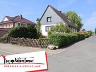 solides Einfamilienhaus mit Keller auf großem Eckgrundstück mit Bebauungsmöglichkeit in Halstenbek - Halstenbek