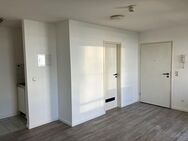 Neu renovierte und zentrale 1-Zimmerwohnung mit Balkon und TG - Albstadt