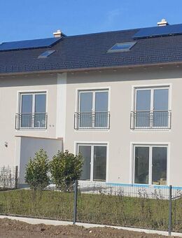Erstbezug! Traumhafte DHH mit exklusiver Ausstattung ab März 2026 - Ampfing