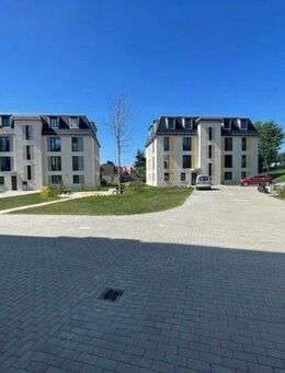 Schöne 3 Raumwohnung mit Einbauküche hochwertiger Ausstattung und Balkon, ASR, GWC - Bretnig-Hauswalde