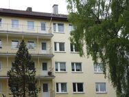 Helle große 3-Zimmer-Wohnung mit Balkon, Wohngebiet Eichholz (Aufzug im Haus) - Lüdenscheid