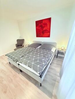 Funkelnagelneues Doppelbett ( auch als Einzelbetten mögl, B 180, l 200 , unbenutzt, incl Bettzeug etc - Hamburg Hamburg-Nord