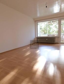Gepflegte 2-Zimmer-Wohnung mit Balkon und EBK im beliebten Erlenstegen - Nürnberg