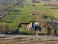 Älteres Einfamilienhaus in traumhafter Stadtrandlage mit Blick über Wiesen und Felder - Leer (Ostfriesland)