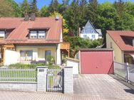 Gepflegte Doppelhaushälfte mit 2 Terrassen und Garage in Toplage von Hohenstadt - Pommelsbrunn