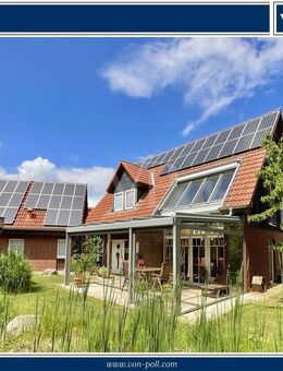 Two in One - Beeindruckendes Architektenhaus mit Einliegerwohnung und traumhaftem Garten in Gestorf! - Springe