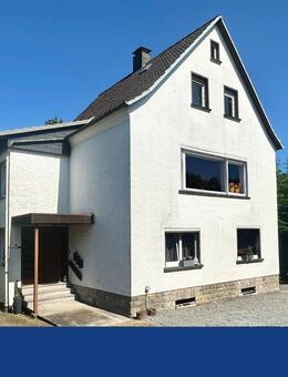Attraktive Kapitalanlage! Zentrale Lage! Ausbaureserve! Garten! - Extertal