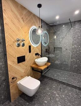 Tegernsee Luxury Living: Exklusive 3-Zimmer-Residenz mit Pool-Oase & spektakulärem Bergblick - Bad Wiessee