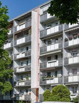Familienfreundliche 3-Zimmerwohnung mit Balkon und Aufzug! - Dresden