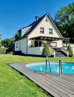 Provisionsfrei - Lassen Sie sich vor Ort begeistern! Besondere Immobilie mit Traumgarten und Pool - Selm
