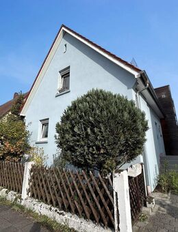 Charmantes Einfamilienhaus mit Einliegerwohnung und großem Grundstück in Rülzheim - Rülzheim