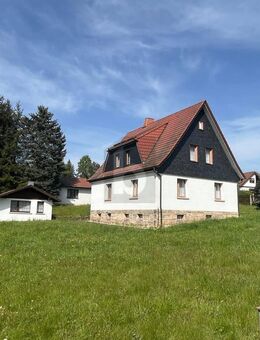 ZWEIFAMILIENHAUS - TOP LAGE MIT GARTEN UND GARAGE - Schleusingen