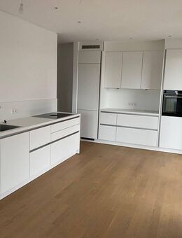 Moderne 2-Zimmer-Wohnung mit Balkon und EBK in Biberach - Biberach (Riß)