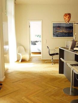 Stilvolle Wohnung in kernsaniertem Altbau mit Balkon - Frankfurt (Main)