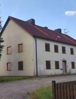 Mehrfamilienhaus in Brand i.d Opf. - Brand