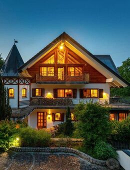 Exklusive Landhaus-Villa in malerischer Landschaft zwischen See und Golfplatz - Feldafing