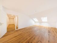 Perfekt für Paare & Familien: Große, bezugsfertige Dachgeschosswohnung mit Süd-Balkon - Leipzig