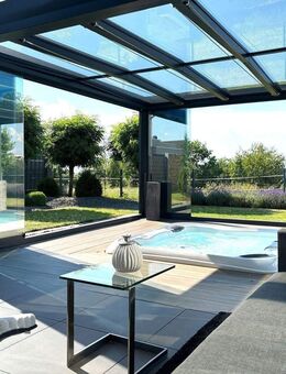 Premium-Einfamilienhaus mit exklusiver Ausstattung: Whirlpools, Dachterrasse mit Penthouse-Charakter, Doppelgarage und viele Extras - Pellingen