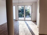 ***Helle 2 Zi.-Whg. mit großem Balkon, Stellplatz inkl.*** - Burglengenfeld
