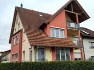 Moderne und Helle 2 Zimmer Wohnung - Balkon - EBK - Kellerraum - ruhig und verkehrsgünstig - Hallstadt