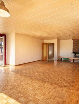 MANNELLA *Mit handwerklichem Geschick zum modernen Bungalow* in Massivbauweise - perfekt für Zwei. - Lohmar