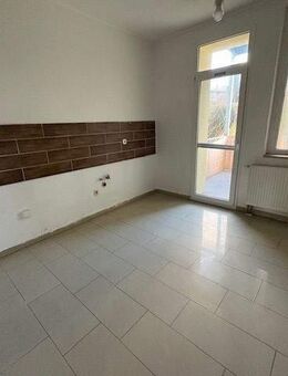 ** 2-Raum-Wohnung mit Balkon in ruhiger Lage ** - Greiz